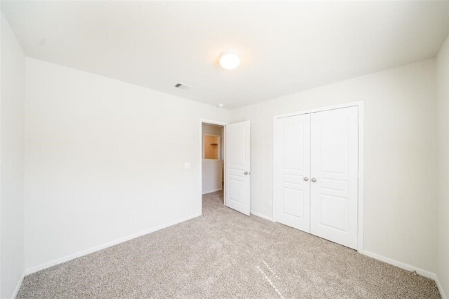 Building Photo - 15810 Mountain Willow Way