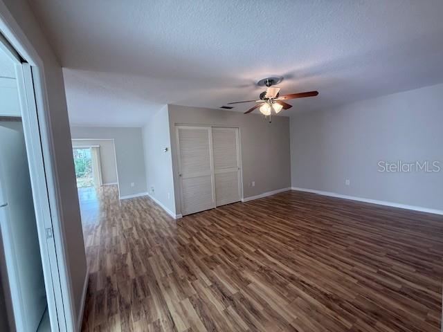 Building Photo - 6264 Green View Cir