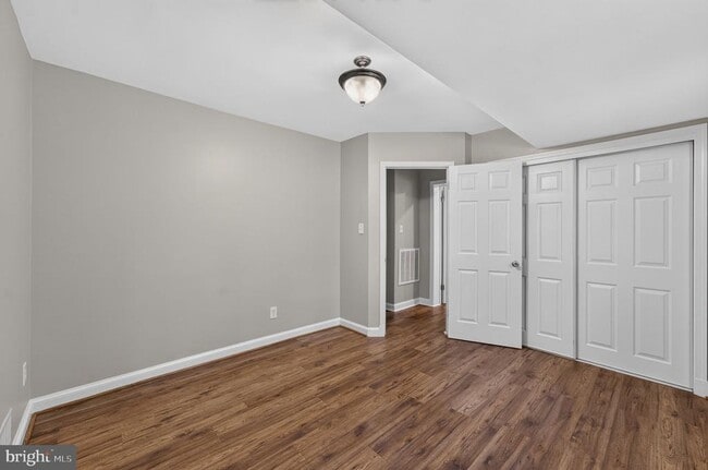 Building Photo - 6443 Walters Woods Dr
