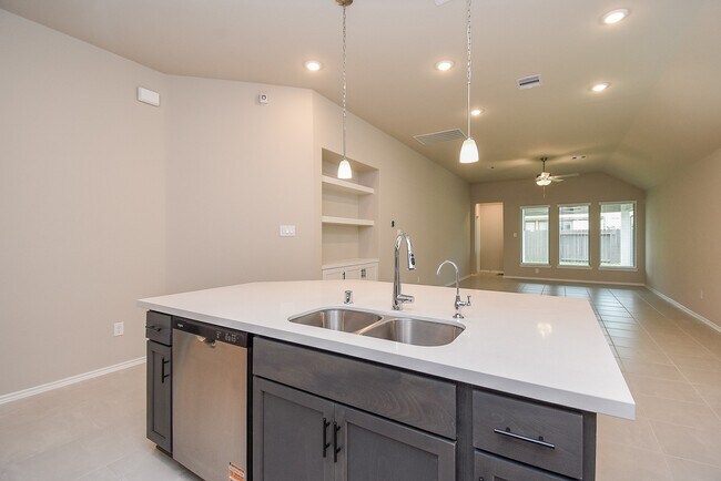 Building Photo - 8930 Field Daisy Ct