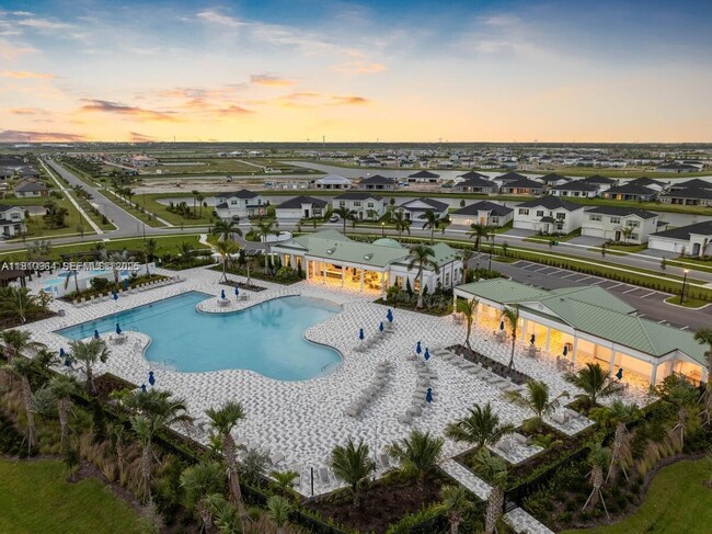 Building Photo - 13138 SW Vallettia Wy