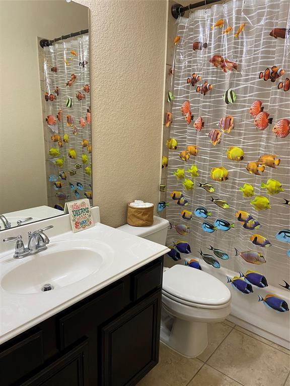 Building Photo - 21390 Village Crossing Ln