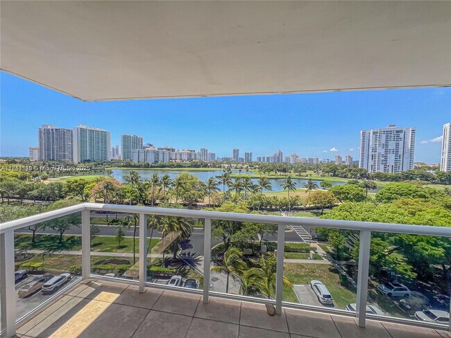 Building Photo - 3625 N Country Club Dr
