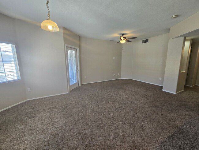 Building Photo - 9330 W Maule Ave