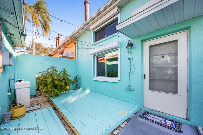 Building Photo - 123 Adams Ave