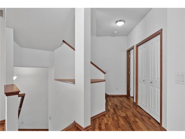 Building Photo - 2102 Cedar Grove Trail