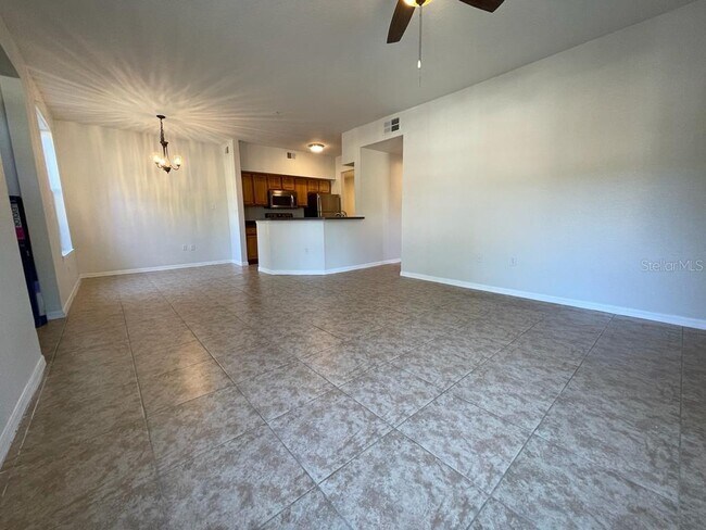 Building Photo - 6033 Westgate Dr