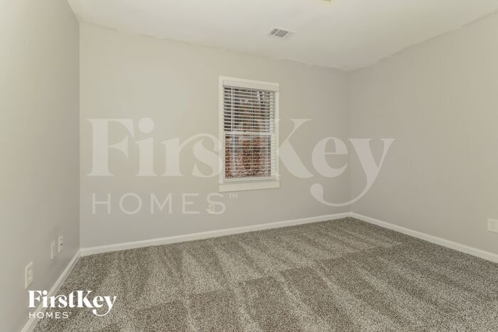 Building Photo - 3167 Lake Ranch Dr