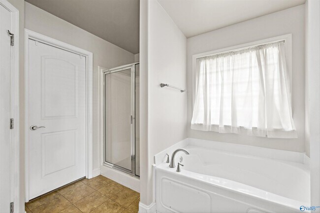 Building Photo - 104 Grantham Cir