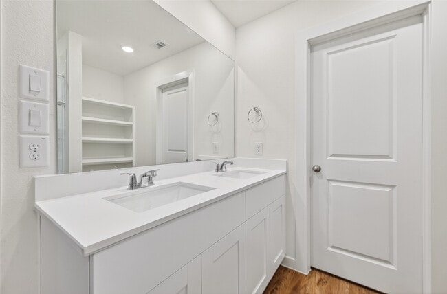 Building Photo - 28142 Meadowlark Sky Dr