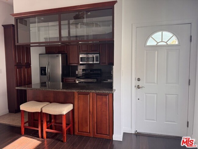 Building Photo - 2639 6th St