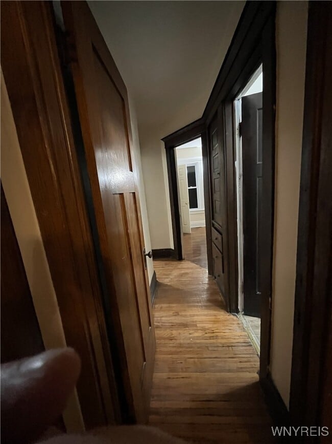 Building Photo - 168 Rodney Ave