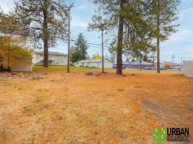 Building Photo - Great opportunity for duplex in Cheney