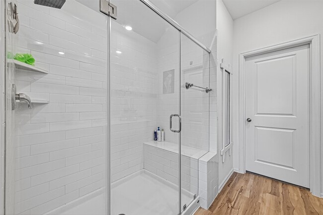 Building Photo - 27222 Woodridge Gln Dr