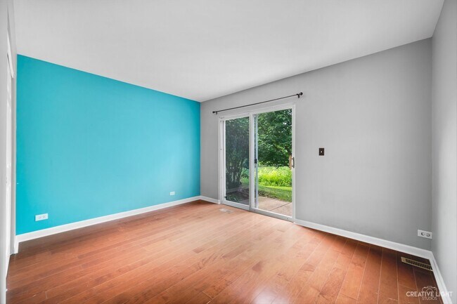 Building Photo - 968 Ainsley Dr