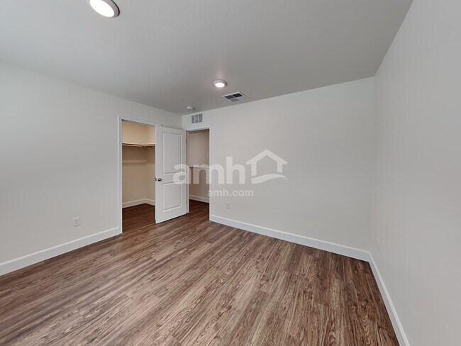 Building Photo - 6054 Theodore St