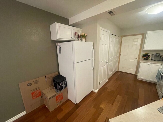 Building Photo - Serene & Charming 3 bedroom Home for Rent ...