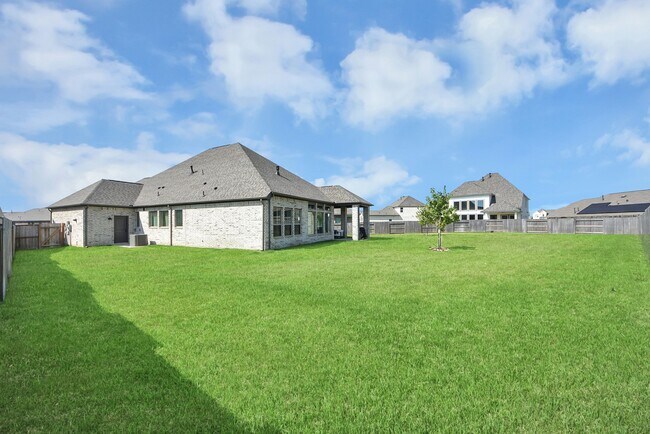 Building Photo - 2995 Tantara Dr