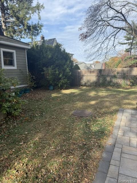 Building Photo - 2 William St