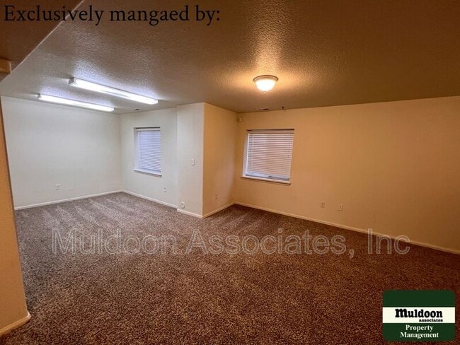 Building Photo - 5807 Poudre Way