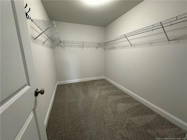 Building Photo - 5717 Pondhaven Dr