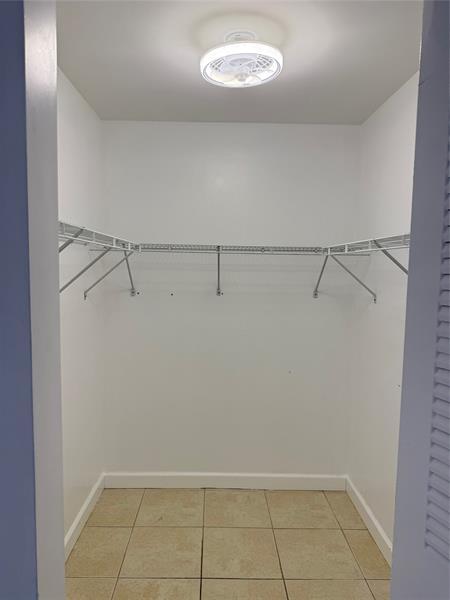 Building Photo - 7630 Westwood Dr