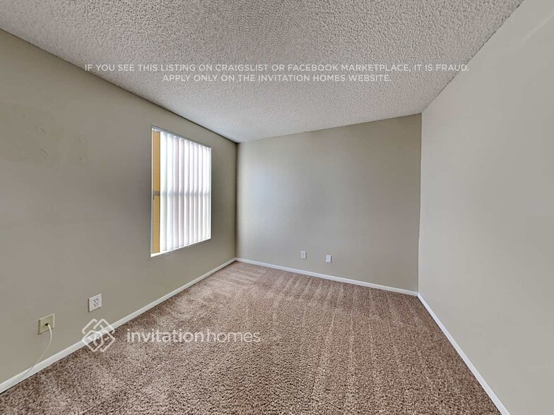 Building Photo - 2121 NW 184th Way