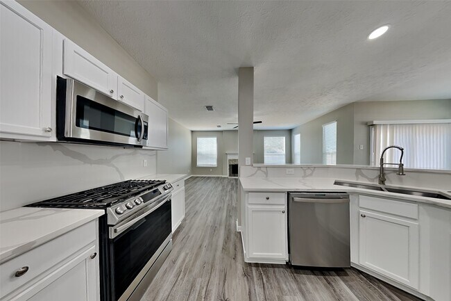 Building Photo - 1610 Blossom Creek Ct