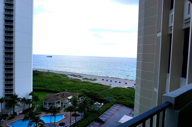 Building Photo - 2800 N Ocean Dr