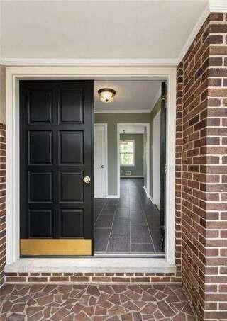 Building Photo - 4093 Hideaway Dr