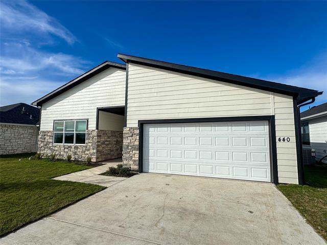 Building Photo - 440 Lucy Rd