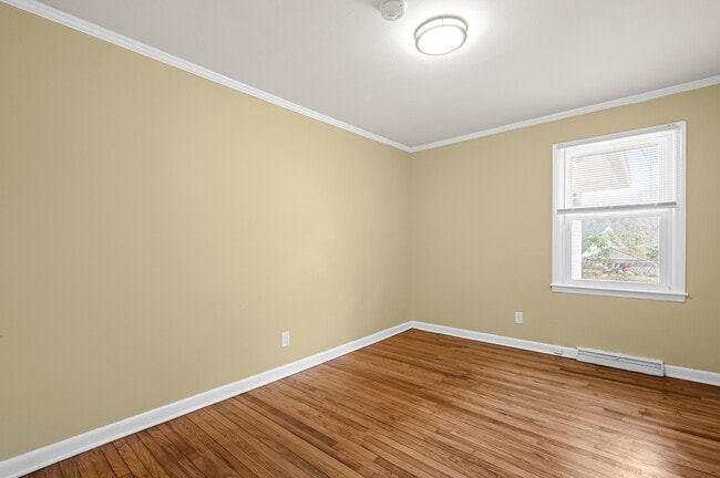 Building Photo - 401 Moline St