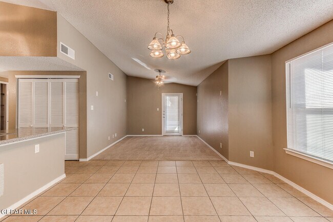 Building Photo - 3289 Emerald Point Dr