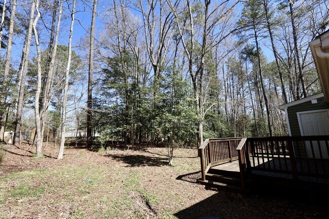 Building Photo - 4500 Sunfield Pl