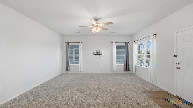 Building Photo - 324 Kenai Dr