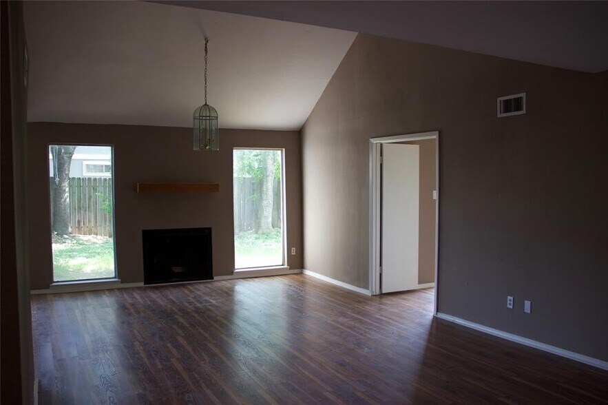 Building Photo - 6346 Teal Run Dr