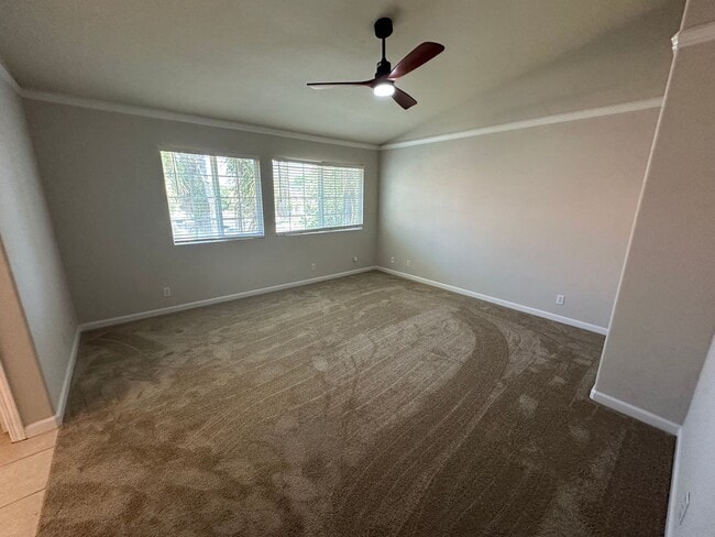 Building Photo - Beautiful 4 Bedroom, 3 Bath Brentwood Home