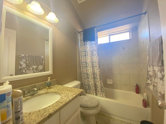 Building Photo - East El Paso 3 bed Refrig A/C w/Loft!