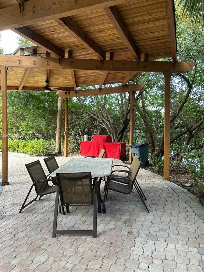 Building Photo - 3400 NE 192 St