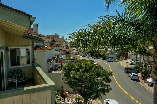 Building Photo - 231 W Escalones