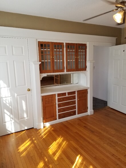 Building Photo - 777-779 Hague Ave