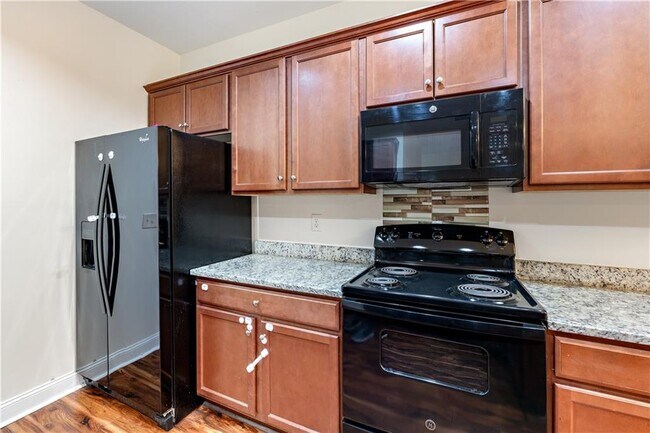 Building Photo - 204 Britt Dr