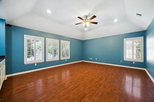 Building Photo - 3718 Bayou Bend Ct