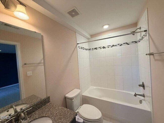 Building Photo - 112 Brier Summit Pl
