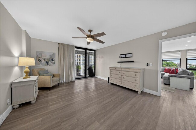 Building Photo - 1629 Riverview Rd