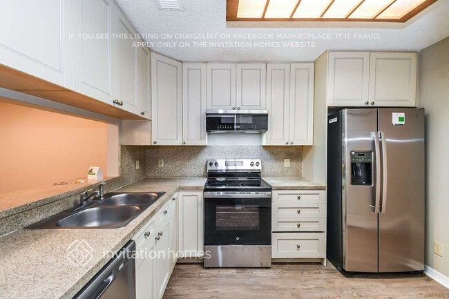 Building Photo - 8104 Kilwinning Ln