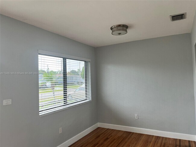 Building Photo - 11535 SW 139th Ter