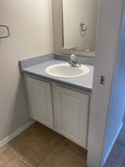 Building Photo - Charming 2-Bed Townhouse in Fort Walton Beach