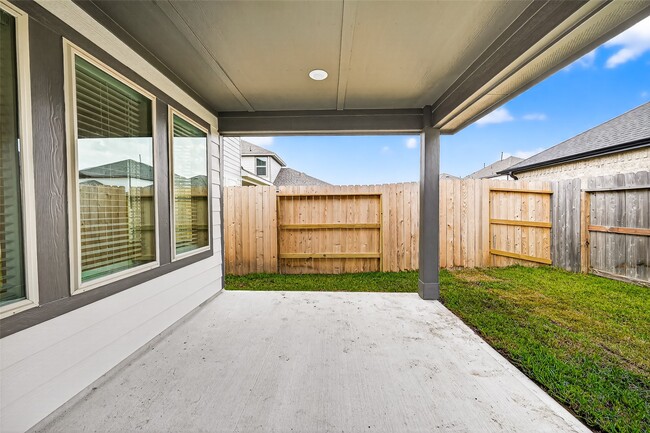 Building Photo - 31810 Autumn Spur Ln