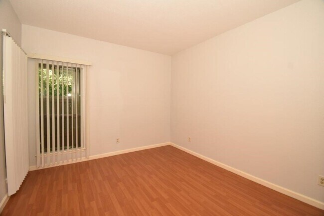 Building Photo - 6602 Harbor Town Dr